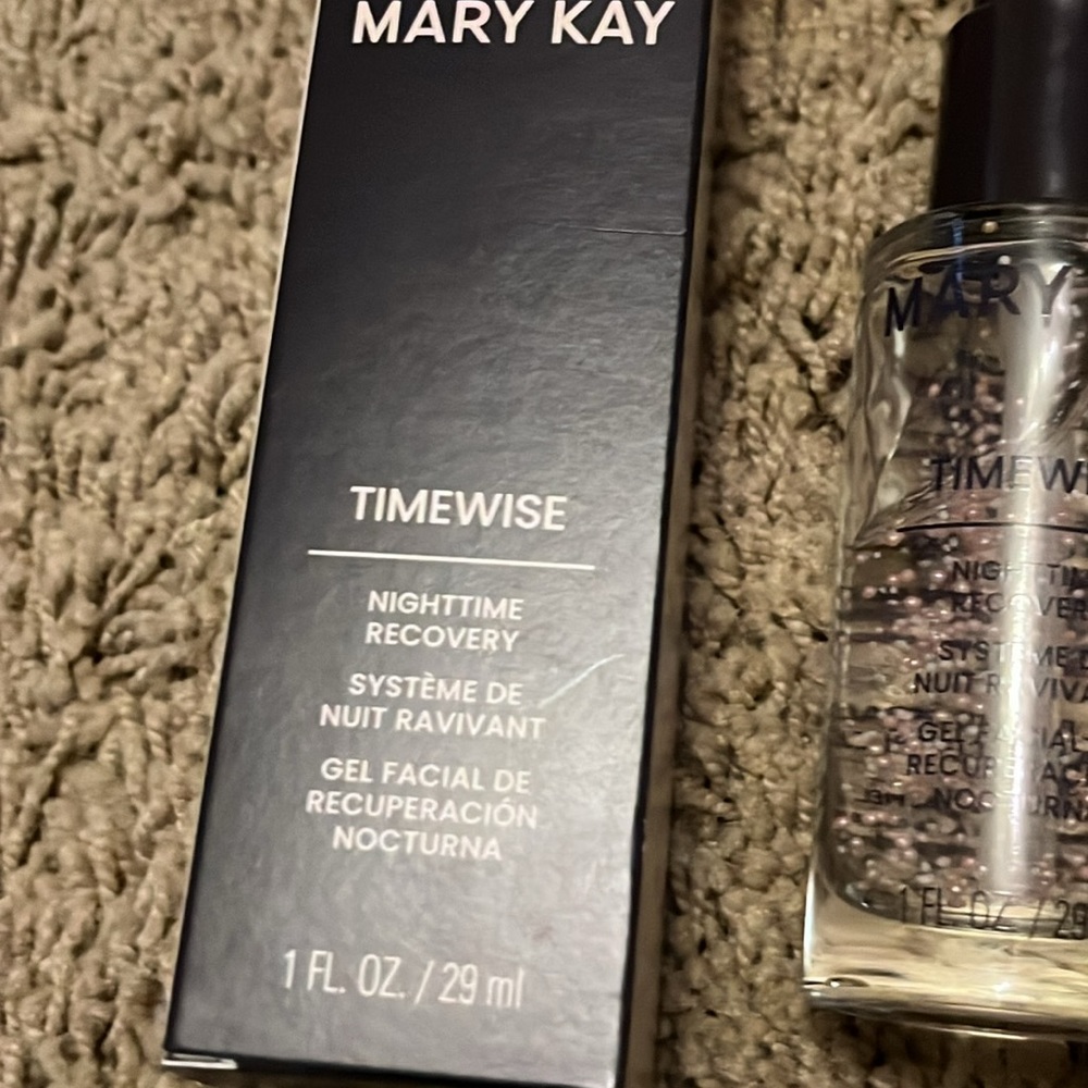 Mary Kay Nighttime Recovery - Picture 3 of 4